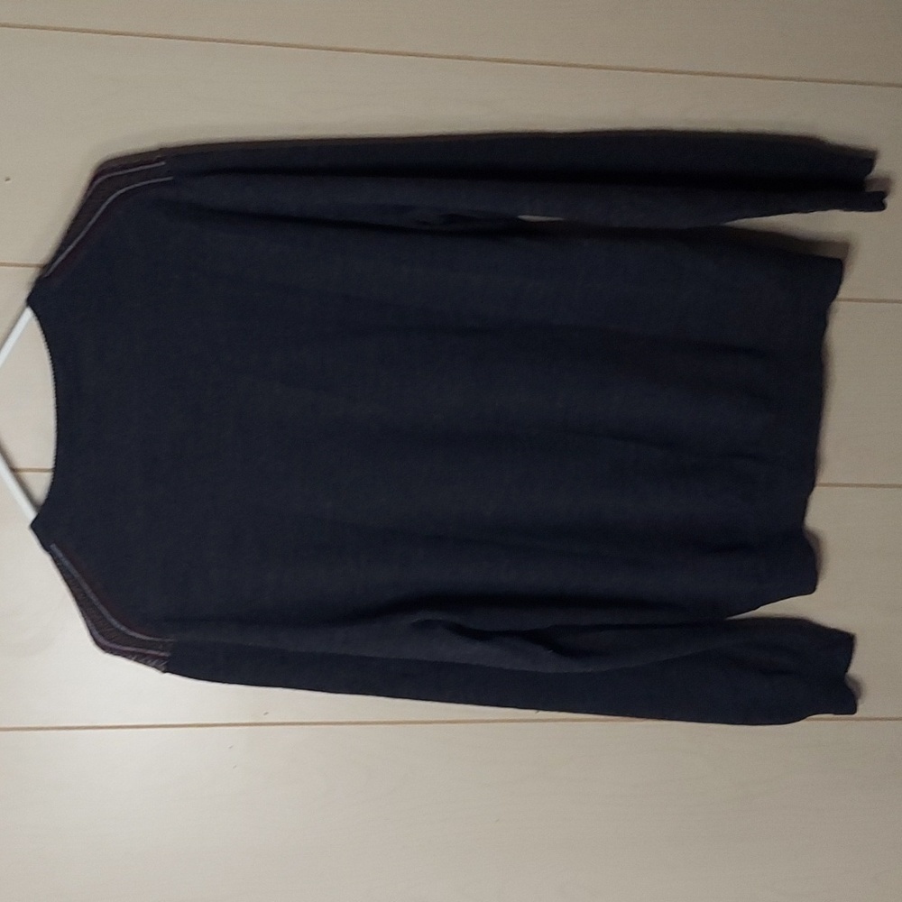 Consensus sweater - Picture 3 of 5